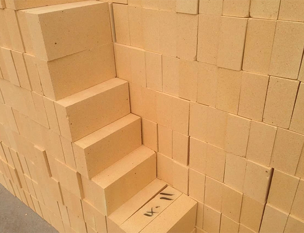 粘土(tǔ)耐火磚有(yǒu)哪些分類(lèi)